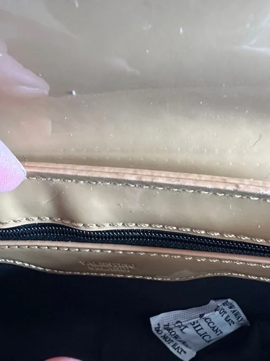 Valentino Orlandi Tan Patent Mini Shoulder Bag with Gold Chain - Picture 6 of 8